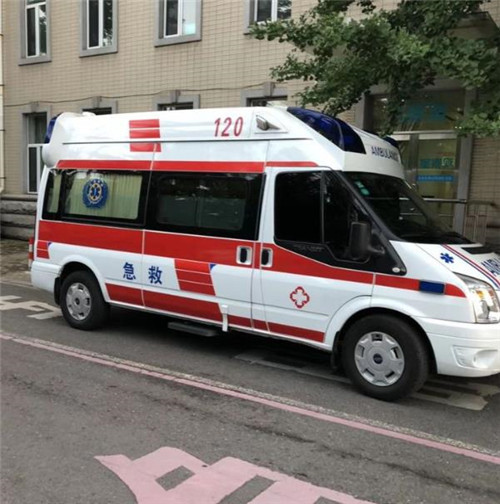 清流选择我们的救护车出租,开启安心转院之旅